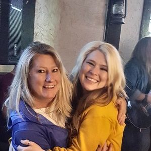 Meet your Posher, Holly